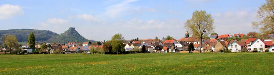 Blick vom Unterdorf Richtung Hohenkrähen